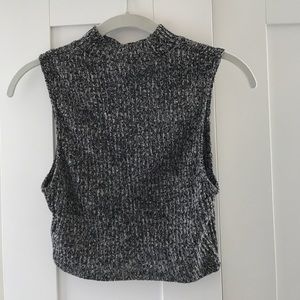 Grey peppered, turtle neck crop top.